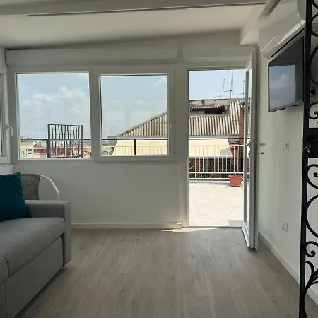 Stars Penthouse דירה
