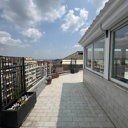 Stars Penthouse * רומא