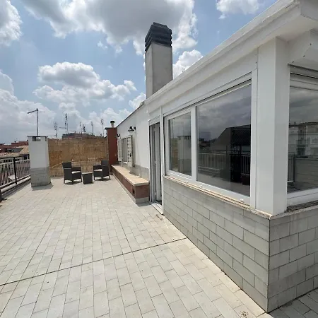 Stars Penthouse דירה